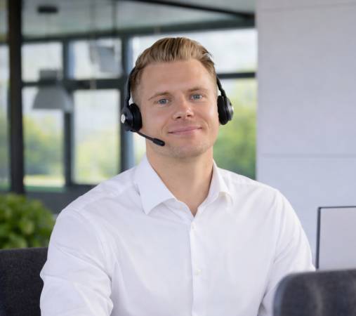 Kundeservicemedarbejder med headset